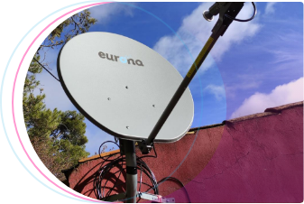 Antena de Eurona instalada en tejado